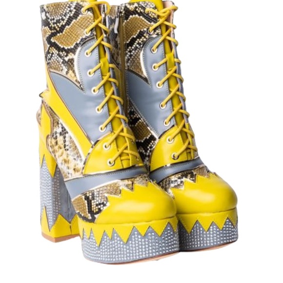 🎉HP🎉 Dolls Kill Black Yellow Animal Print Vegan Leather Ultra Platform Boots - Picture 3 of 4